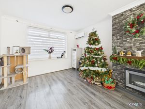 Photo 2- click for photo gallery